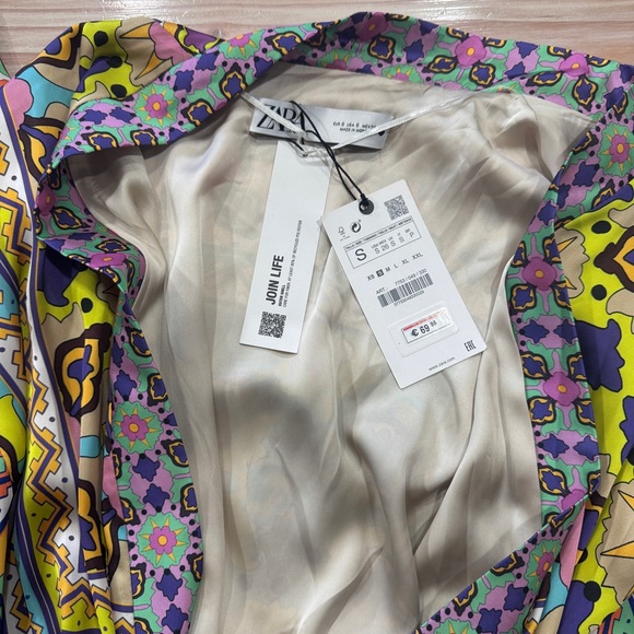 NWT ZARA silk colorful robe - Picture 3 of 5